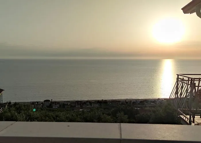 Apartamento Casa Marecielo - Attico Con Terrazza Panoramica Vista Mare Longobardi