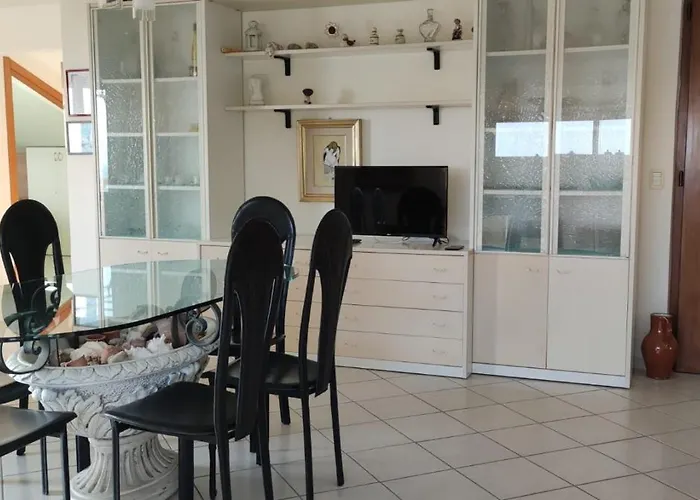 公寓 Casa Marecielo - Attico Con Terrazza Panoramica Vista Mare 隆戈巴尔迪